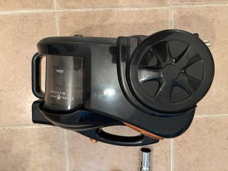 Aspiradora Solac Negra