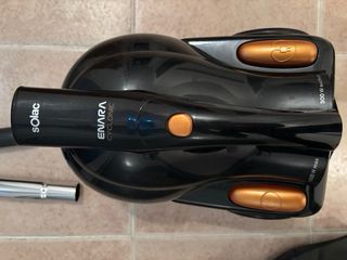 Aspiradora Solac Negra