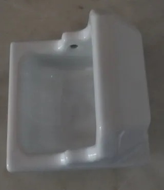 Jabonera y portarrollo baño porcelana