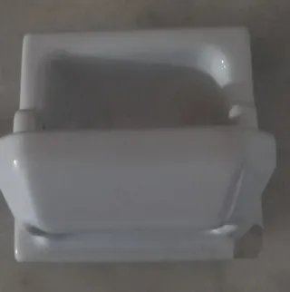 Jabonera y portarrollo baño porcelana