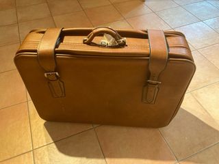 Maleta vintage marrón