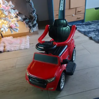 Carrito eléctrico infantil rojo con cargador