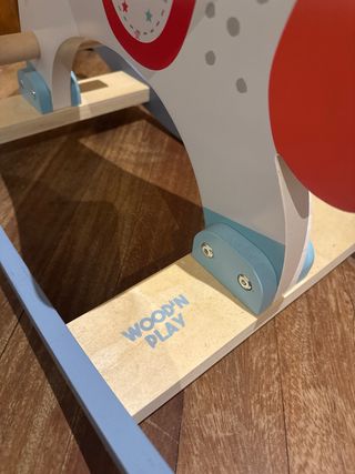 Caballito de madera para niños