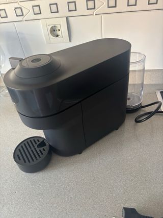 Cafetera Nespresso Vertuo Negra