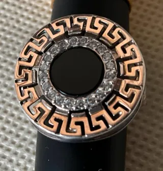 Anello in argento 925 con inserti in oro zirconio