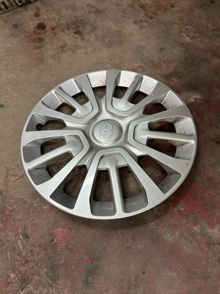 Tapacubos Toyota Buen Estado