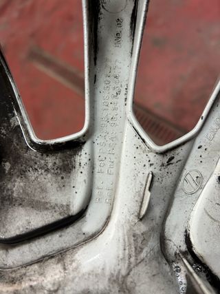 Tapacubos Toyota Buen Estado