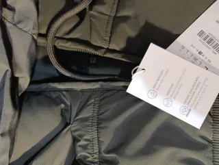 Abrigo wáter repellent windproof Zara.