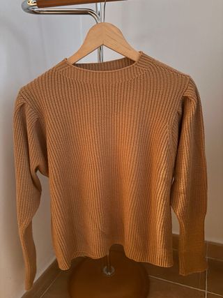 Jersey color camel de punto Stradivarius