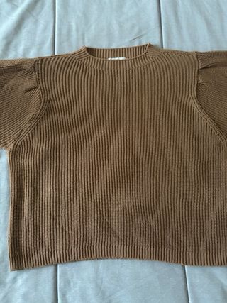 Jersey color camel de punto Stradivarius