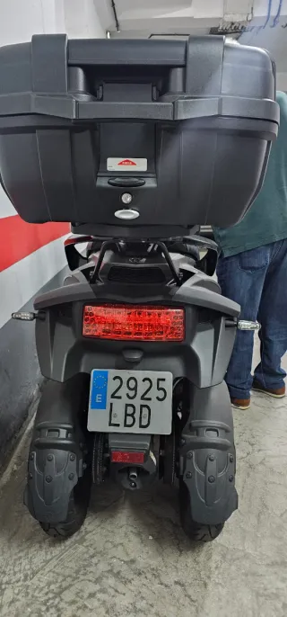 Motocicleta/ ciclomotor/ scooter/