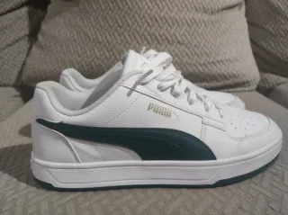 Tenis Puma Blancos con Detalle Verde