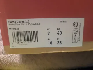 Tenis Puma Blancos con Detalle Verde