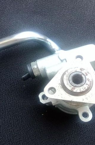 Bomba dirección 90469202 opel astra f 127438