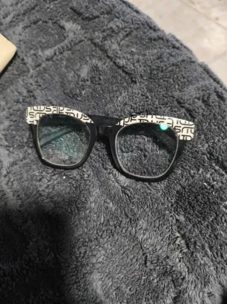 Montura de gafas Tous original