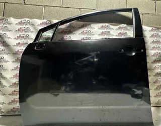 Toyota 174856 puerta corolla verso 2.2 turbodiesel