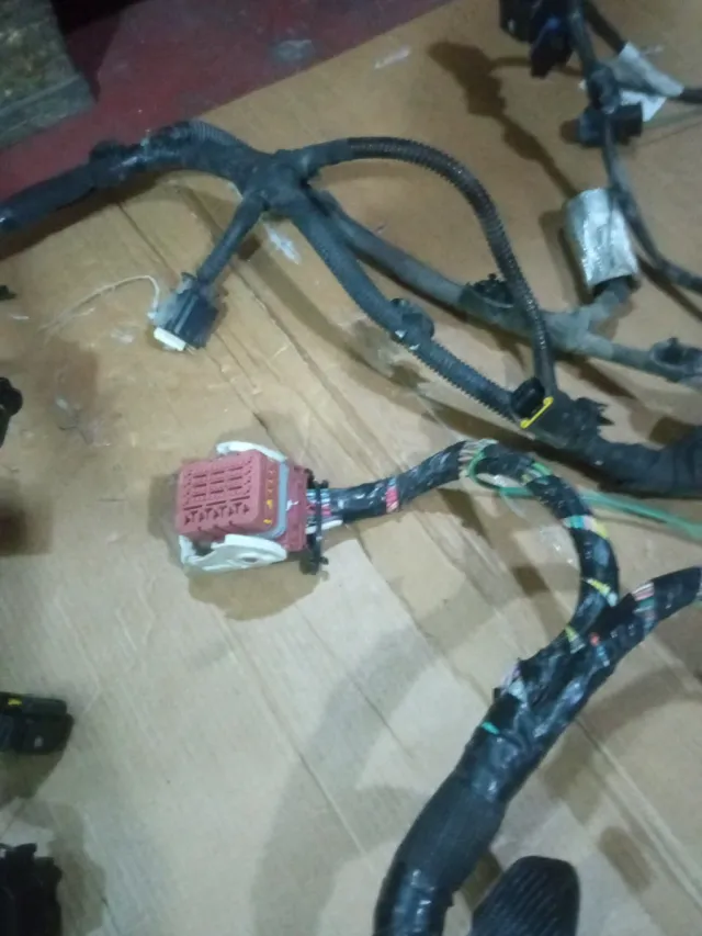 Instalación eléctrica motor RH02 10DYZE 2.0 HDI