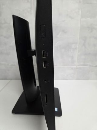 HP ProOne 600 G3 i5 / 8GB RAM / 240GB SSD