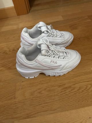 Zapatillas Fila Blancas y Rosas Talla 38