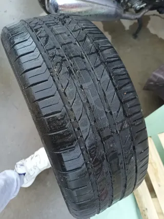 2 neumáticos 235 50 R18 V