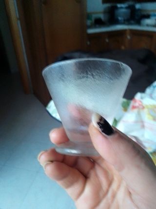 8  Bicchieri vintage in vetro