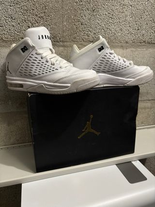 Tenis Jordan Blancos