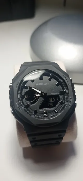 Reloj Deportivo Resina Negro Ligero+ caja regalo