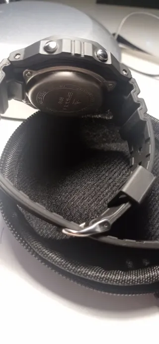 Reloj Deportivo Resina Negro Ligero+ caja regalo