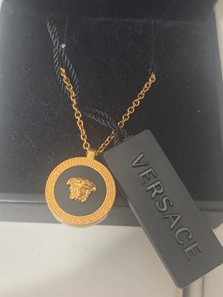 Collar Versace Medusa Negro Dorado