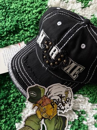 Gorra Supreme x True Religion