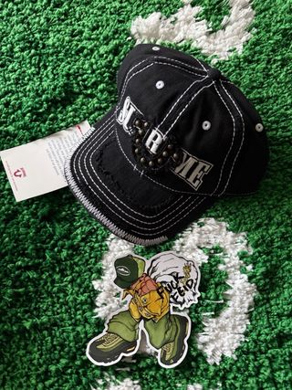 Gorra Supreme x True Religion