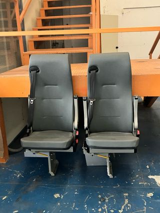Asientos furgoneta Fainsa giratorios con cinturón
