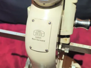 Antiguo aparato de optometrista