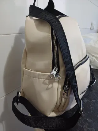 Mochila BIMBA Y LOLA Beige y Negra