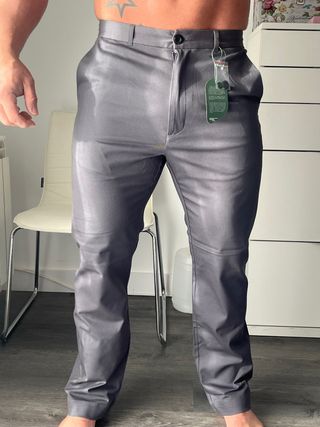 Pantalón chino gris