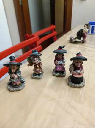 Collezione 4 Streghette Ornamento 7cm