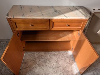 Habitación de madera clásica (*)