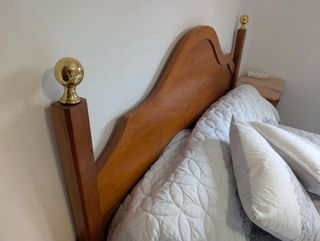 Habitación de madera clásica (*)