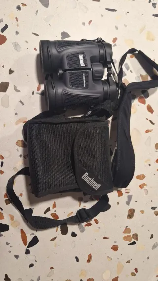 Binoculares Bushnell 10x42