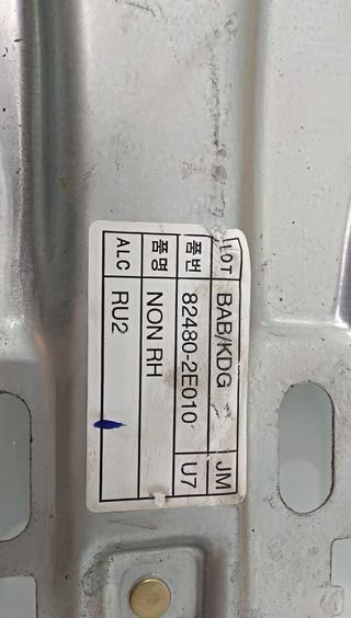 Elevatore finestrino anteriore destro Hyundai Tucson (JM) 2004 2.0 CRDI CAT