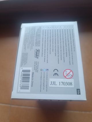 Funko Pop Carrie Kelley Robin 115 px Previews Exclusive con alcuni danni alla scatola