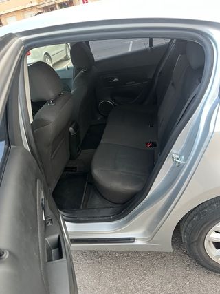 Chevrolet Cruze 2013