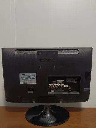 Monitor TV LED Samsung Nero