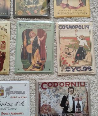 Collezione di 38 distintivi pubblicitari Gli annunci della tua vita