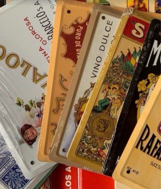 Collezione di 38 distintivi pubblicitari Gli annunci della tua vita