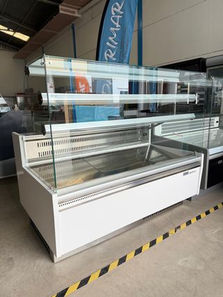 Vitrina expositora refrigerada Infrico