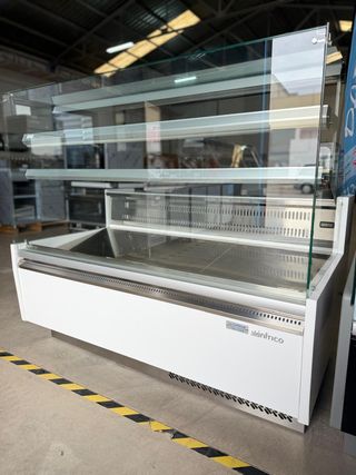 Vitrina expositora refrigerada Infrico