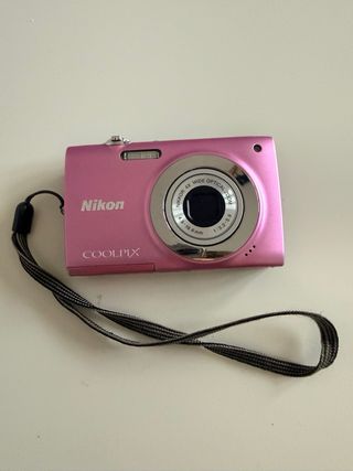 Cámara Nikon Coolpix Rosa