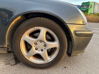 Mercedes-Benz Avantgard  2001