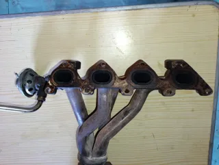 Colector de escape VW Golf Mk4